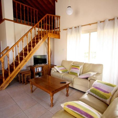 Hilltop Chalet Pissouri Exterior photo